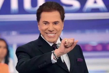 Foto colorida de Silvio Santos - Metrópoles