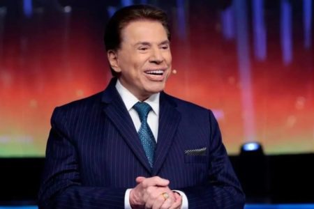 Foto colorida de Silvio Santos - Metrópoles