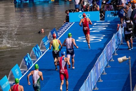 Adrien Briffod atleta suiço triatlo e. coli