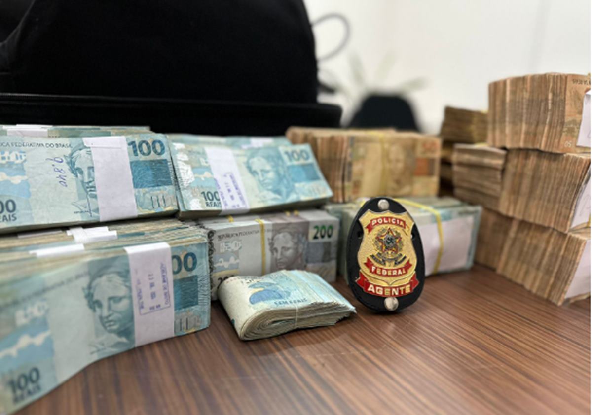 dinheiro apreendido pela Polícia Federal