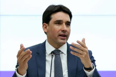 Ministro de Portos e Aeroportos, Silvo Costa Filho é do Republicanos