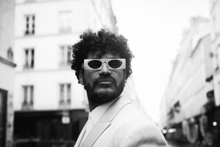 Foto em preto e branco de Criolo - Metrópoles