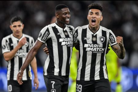 Imagem colorida de Luiz Henrique e Igor Jesus