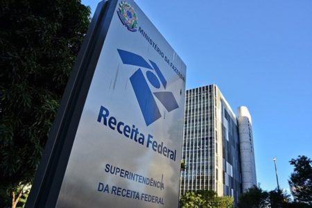 Imagem colorida da Receita Federal do Brasil arrecadação