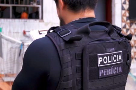 Perícia realizada pela Polícia Científica