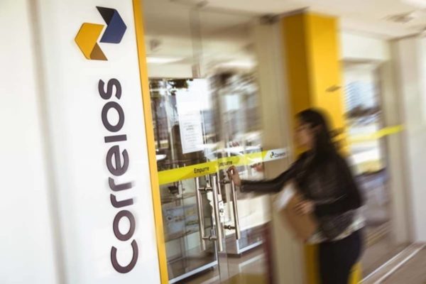Paralisados desde 5 de agosto, trabalhadores dos Correios de SP encerraram a greve. Categoria aprovou nova proposta na quinta-feira (22) - Metrópoles