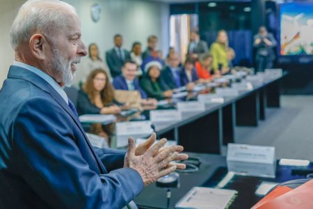 Presidente Lula de perfil