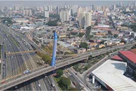 Foto panorâmica da cidade de Guarulhos, SP