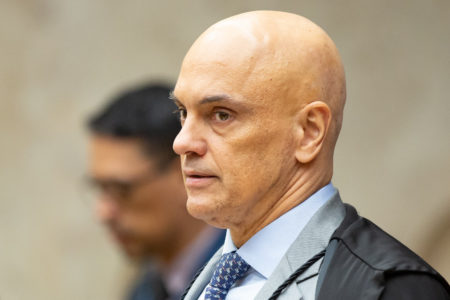 Alexandre de Moraes é relator da ação contra Zambelli no STF