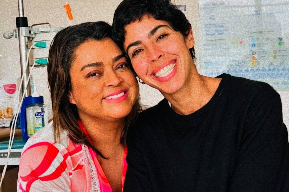 Foto colorida de Bela Gil e Preta Gil - Metrópoles