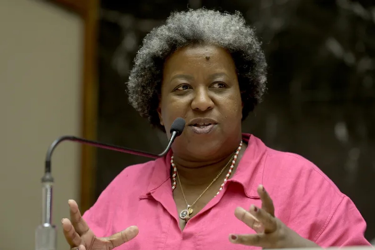 Macaé Evaristo, nova ministra dos Direitos Humanos e Cidadania, que assume cargo após demissão de Silvio Almeida.