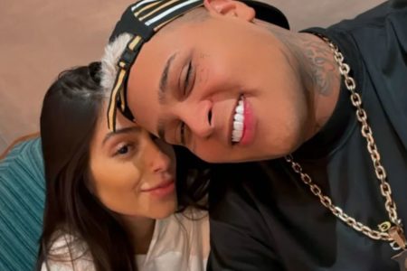 Foto colorida de Giovanna Roque e MC Ryan SP - Metrópoles
