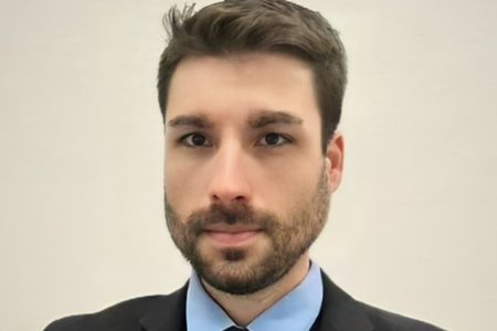 Secretário do Guarujá que matou a mãe, cão e cometeu suicídio após ser exonerado do cargo e família descobrir que ele estuprava sobrinho autista. - Metrópoles