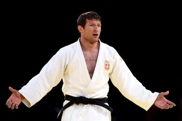 Imagem colorida de judoca Nemanja Majdov - Metrópoles