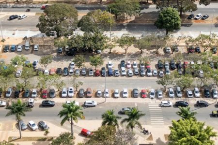 Estacionamento - Metrópoles