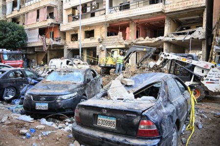 Imagem colorida de Beirute bombardeada por Israel - Metrópoles