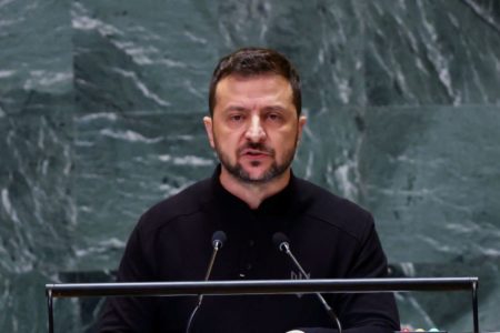Imagem coloirda de Zelensky na Assembleia Geral da ONU - Metrópoles