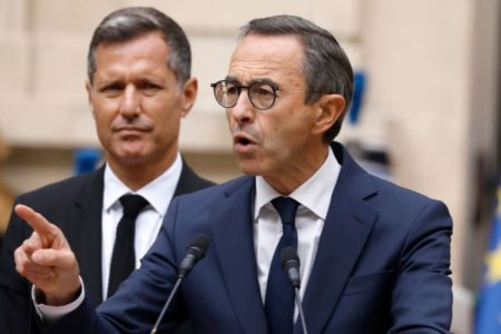 Foto colorida de Bruno Retailleau, novo ministro do Interior da França - Metrópoles