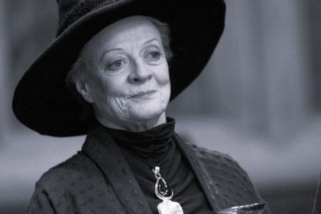 Foto em preto e branco de Maggie Smith - Metrópoles