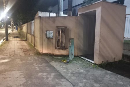 Imagem colorida de Caixa de fiação foi arrobada durante madrugada - Metrópoles