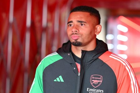 Imagem colorida de Gabriel Jesus - Metrópoles