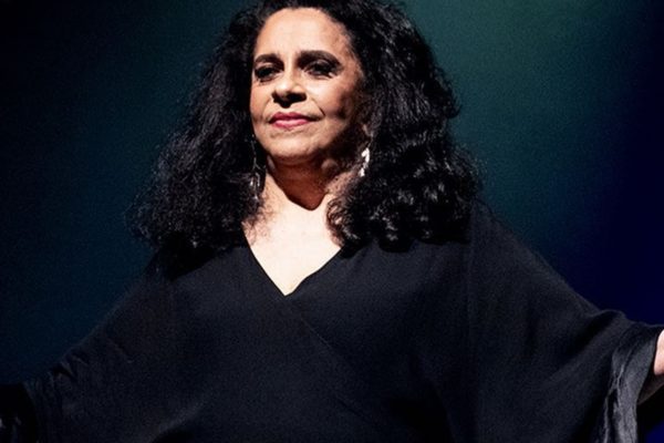 Apartamento de Gal Costa é colocado à venda e ex-produtor expõe motivo durante uma de suas apresentações - Metrópoles