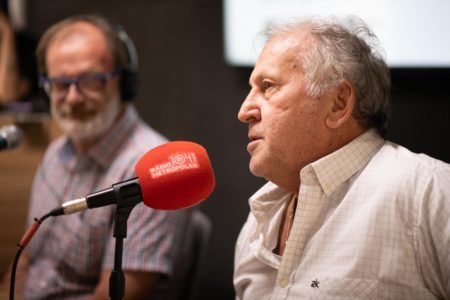 Imagem colorida de Zico na rádio Metrópoles- Metrópoles