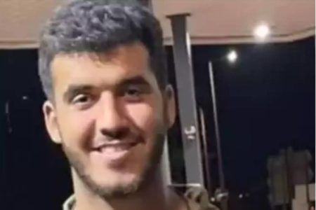 Imagem colorida de Suhail Hussein Husseini, líder do Hezbollah