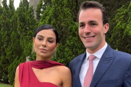 Cíntia Chagas e Lucas Bove posam juntos quando ainda eram casados - Metrópoles
