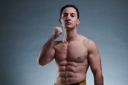 Imagem colorida de Luiz Otávio Mesquita, filho de Otávio Mesquita, sem camisa - Metrópoles
