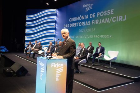 Luiz Césio Caetano toma posse como presidente da Firjan
