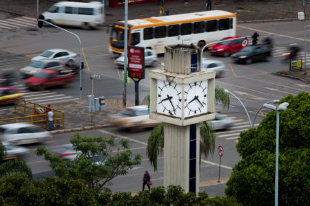 Horario de verão - praça do relogio
