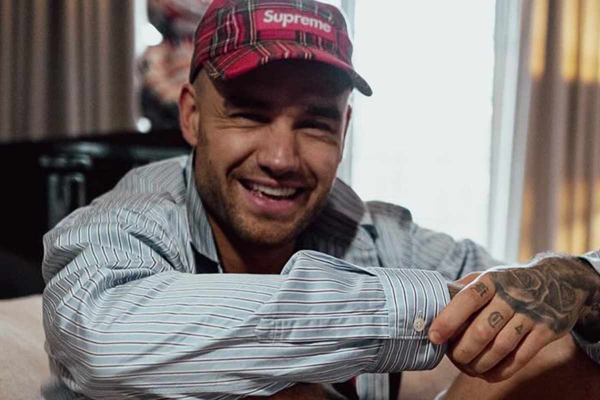 Liam Payne posa sorridente para as redes sociais - Metrópoles