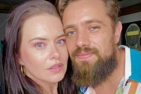 Foto colorida de Mari Bridi e Rafael Cardoso - Metrópoles