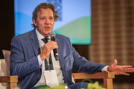 Imagem colorida do ministro da Fazenda, Fernando Haddad - Metrópoles