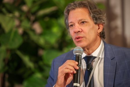 Imagem colorida do ministro da Fazenda, Fernando Haddad - Metrópoles