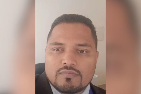 Imagem colorida mostra o pastor Antônio Lima dos Santos Neto, que confessou ter matado mulher trans - Metrópoles