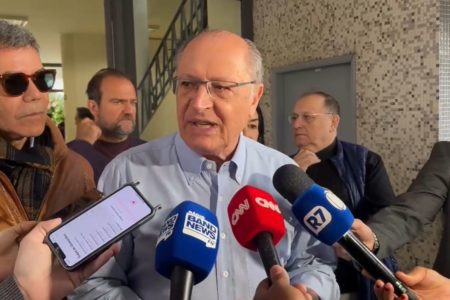 Geraldo Alckmin em coletiva de imprensa