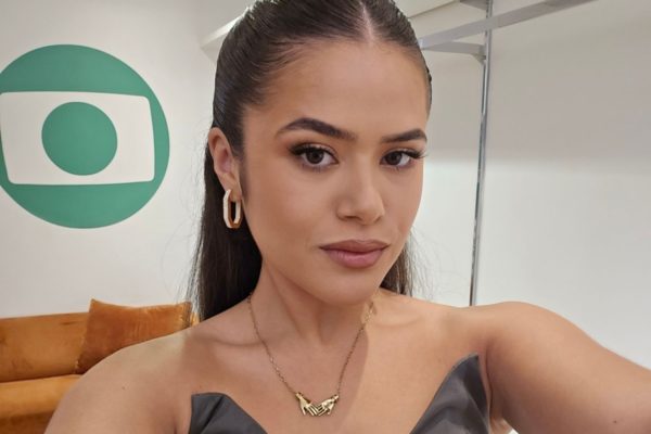 Maisa Silva posa na TV Globo - Metrópoles