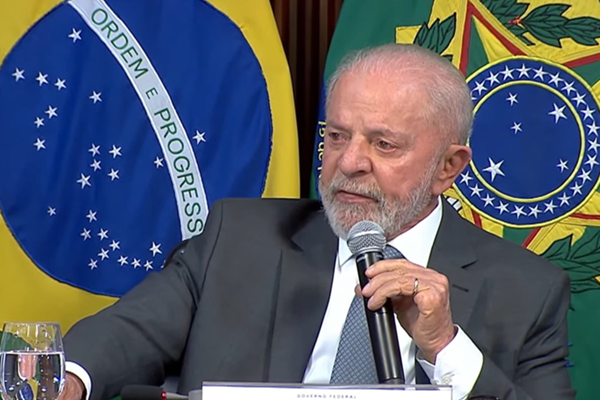 concursos públicos Imagem colorida de Lula em reunião com governadores no Planalto - Metrópoles