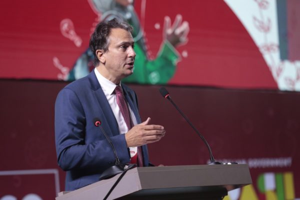 Ministro Camilo Santana em reunião do GEM em Fortaleza
