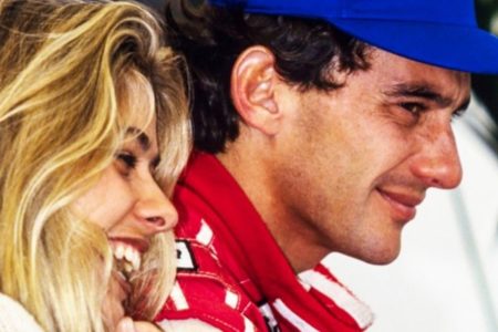 Foto colorida de Adriane Galisteu e Ayrton Senna - Metrópoles