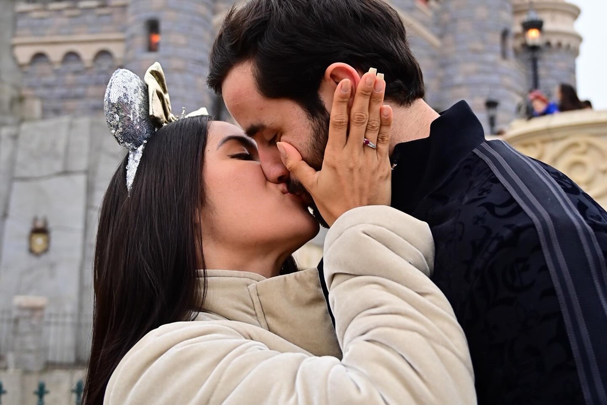 Matteus Amaral pede Isabelle Nogueira em casamento na Disney de Paris - Metrópoles