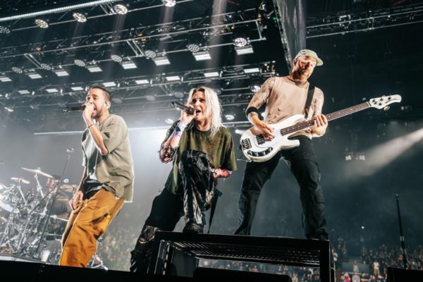 Show do Linkin Park, Supercopa Desimpedidos, festival gratuito, exposição no centro e peça de teatro fazem parte da agenda do fim de semana - Metrópoles