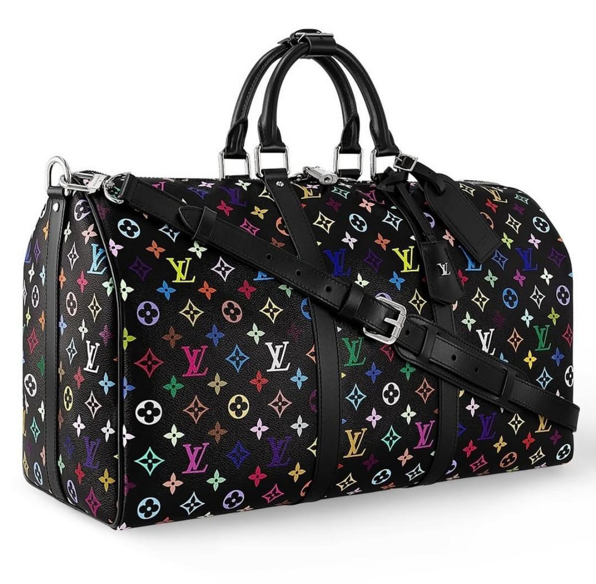 Na imagem com cor, produtos de divulgação da Louis Vuitton com o artista japonês Takashi Murakami - metrópoles