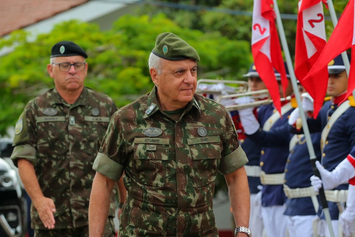 O general Valério Stumpf Trindade, apontado por Mauro Cid como informante do ministro Alexandre de Moraes