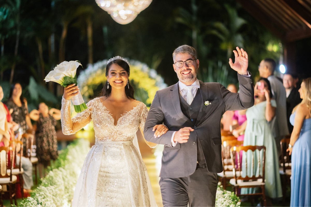 Imagem colorida mostra casamento - Metrópoles