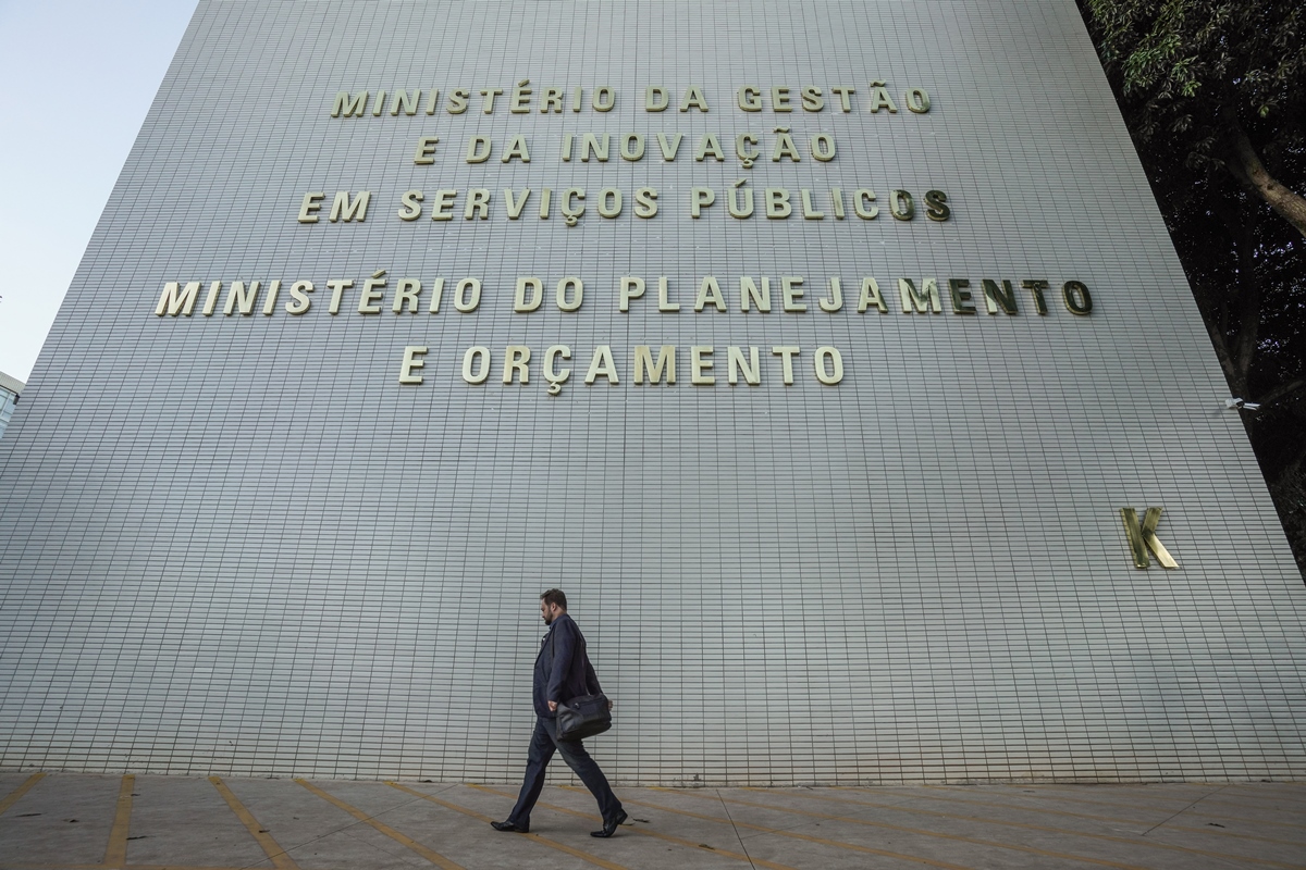 Fachada do prédio do Ministério do Planejamento e Orçamento (MPO), na Esplanada dos Ministérios