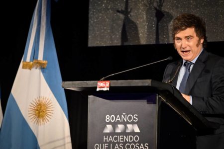 Imagem colorida mostra o presidente da Argentina, Javier Milei - Metrópoles