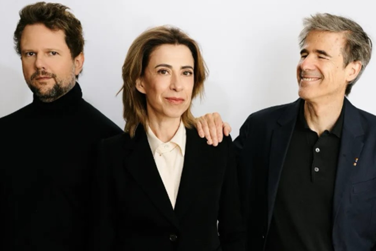 Foto colorida de Selton Mello, Fernanda Torres e Walter Salles - Metrópoles 
